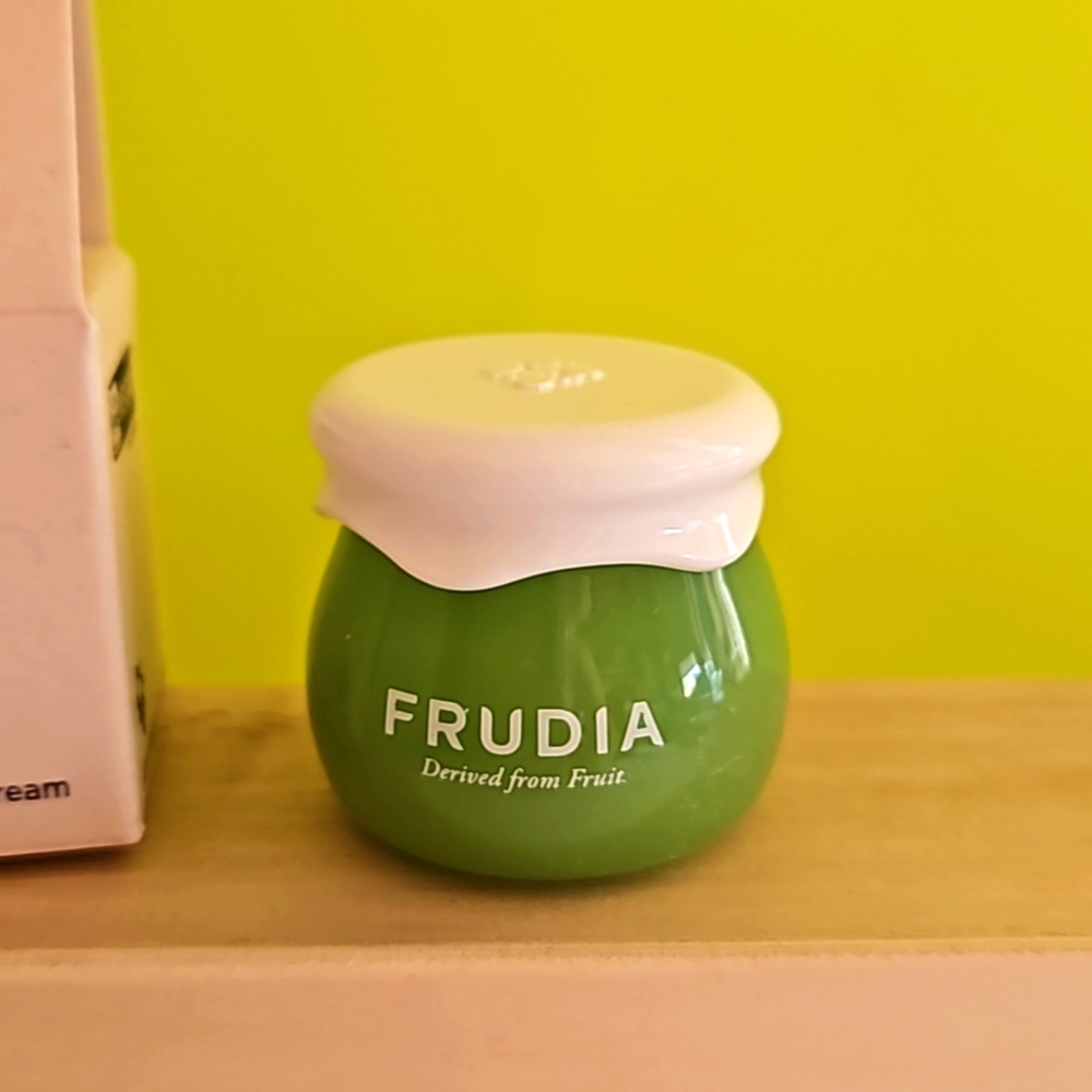 NWT Frudia Green Grape pore control mini cream K Beauty